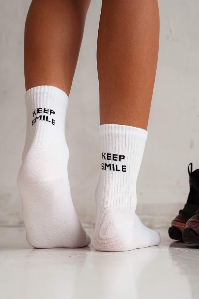 Носки женские хлопковые с надписью KEEP SMILE Milena 0200.095  — Заказать онлайн с доставкой