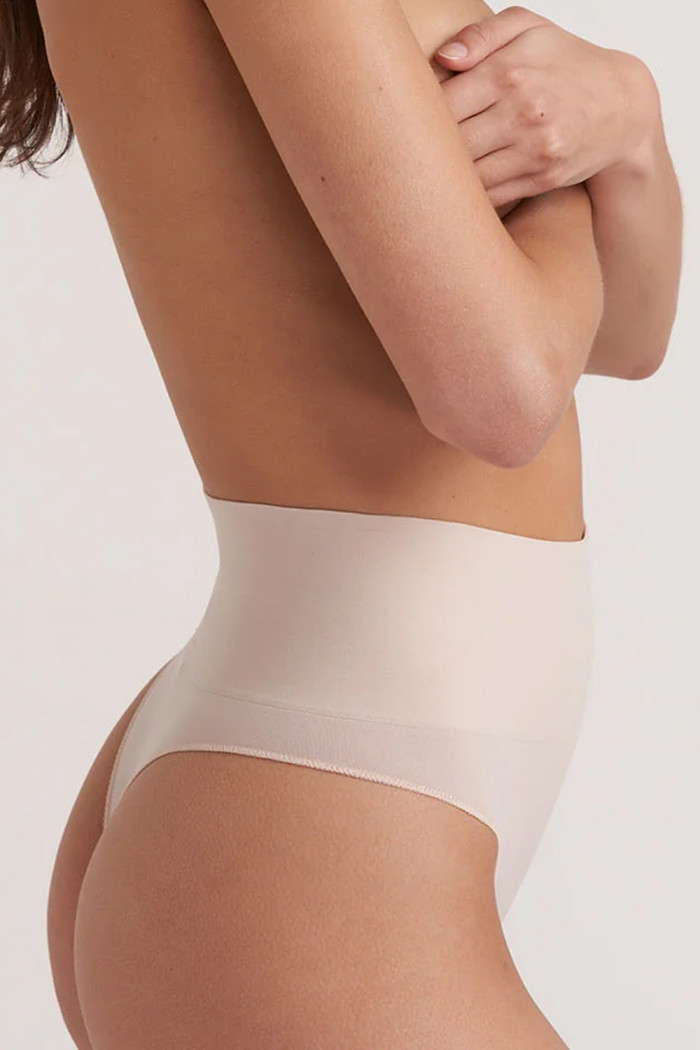 Стринги бесшовные корректирующие Gatta Sensual Skin String Correct  — Заказать онлайн с доставкой